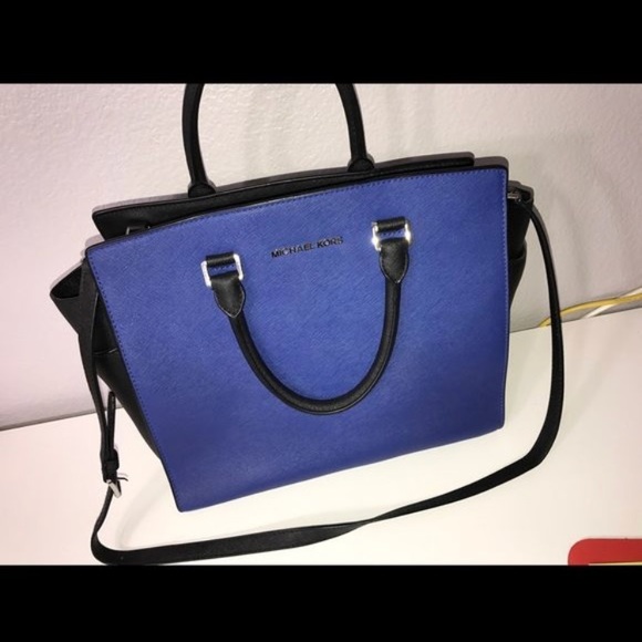 MK Large Selma Tote Sapphire Blue & Black - Picture 2 of 3